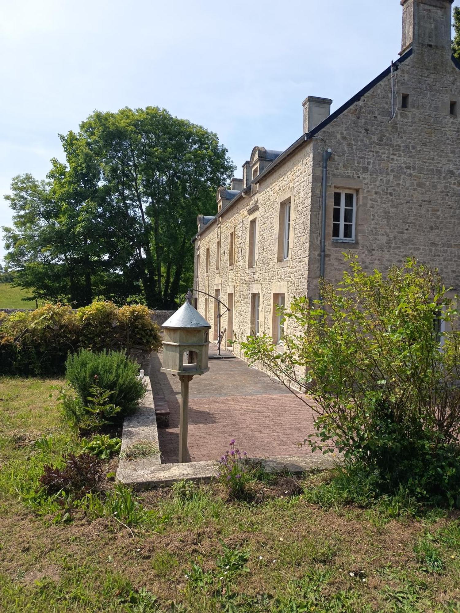 Maison De Charme Tour-en-Bessin Exterior photo