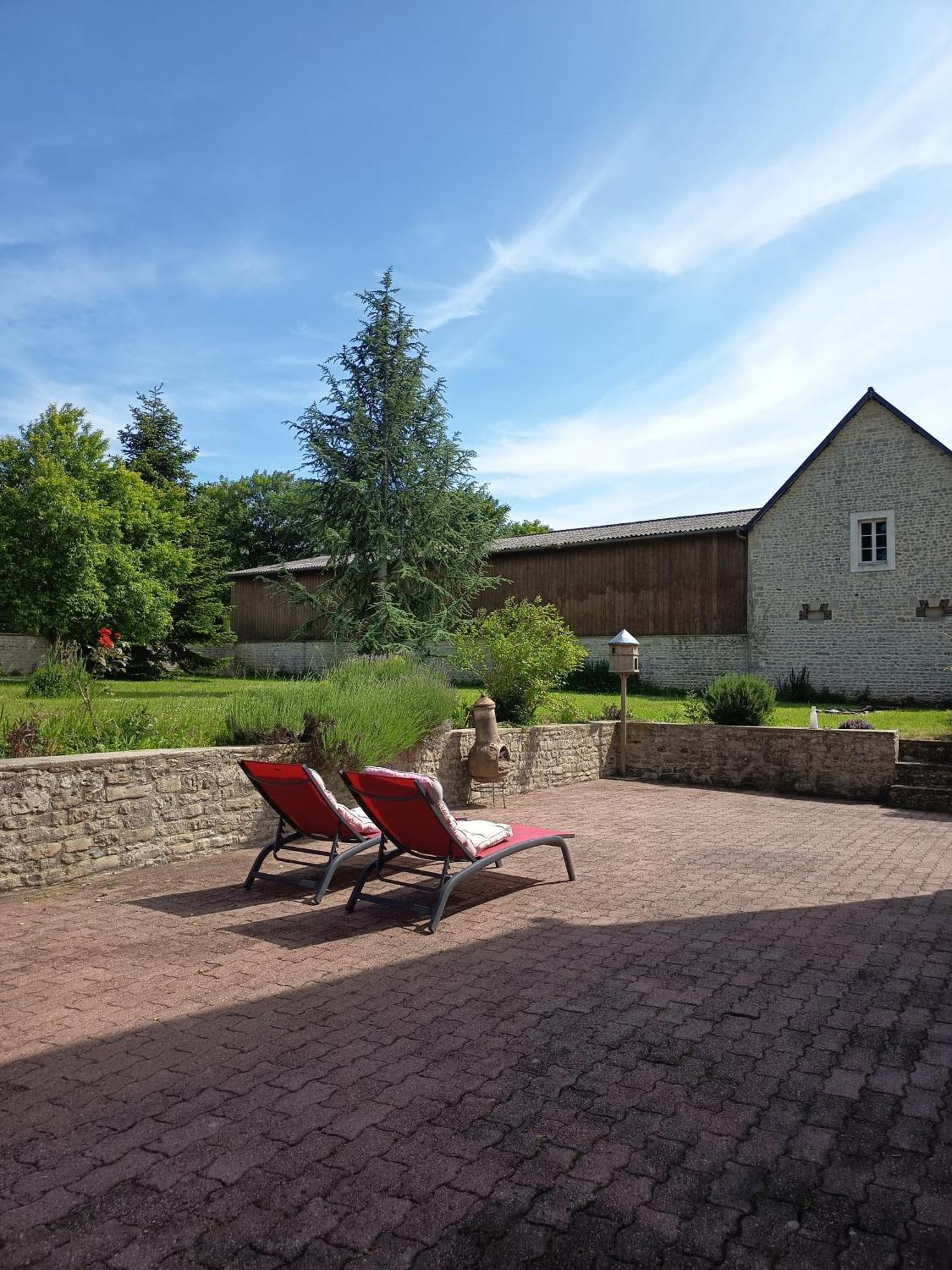 Maison De Charme Tour-en-Bessin Exterior photo