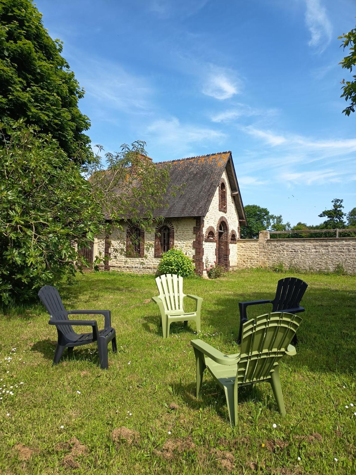 Maison De Charme Tour-en-Bessin Exterior photo